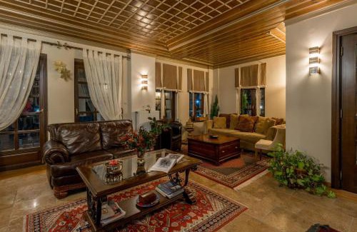 Asprangeloi Hotel | Arxontiko Krana