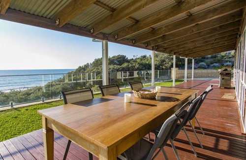 Peppermint Grove Beach House | As close to the beach as you can get