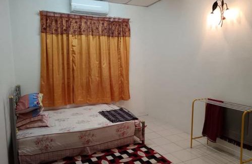 Lubok Merbau House | ASA Homestay