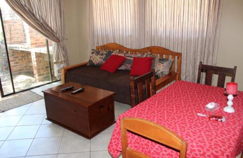 Christiana Bed & Breakfast | ASAMé @ Oppi-Rivier