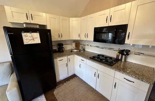 Asbury Park Cottage | Asbury Park Cottage near beach/lake. Safe, Separate and Sanitized
