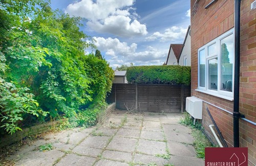 Sunninghill Cottage | Ascot - Cottage, Garden, Parking