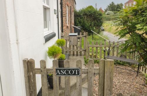 Sheriff Hutton House | Ascot Cottage