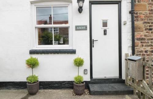 Sheriff Hutton House | Ascot Cottage
