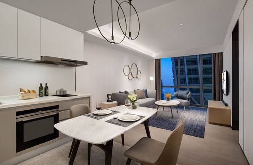 Yuzhong Hotel | Ascott Raffles City Chongqing