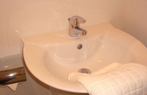 Little Bollington House | Ash Farm Country Guest House