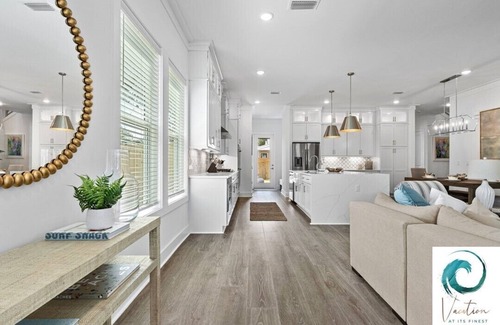 Gulfview Heights House | Ash in the Sand - Private Pool/Golf Cart/6 Bikes/Game Room