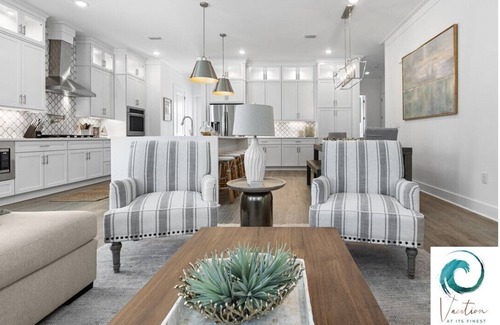 Gulfview Heights House | Ash in the Sand - Private Pool/Golf Cart/6 Bikes/Game Room