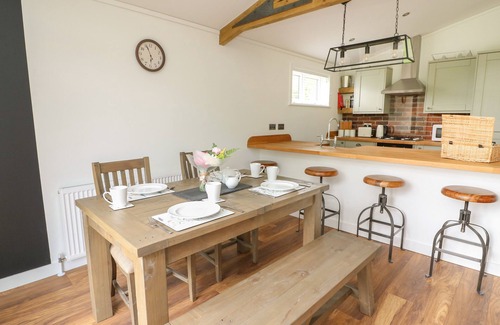 Llangurig Cottage | ASH LODGE, family friendly, luxury holiday cottage in Llangurig
