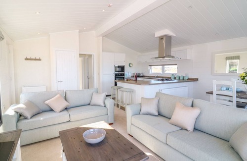 Teigngrace Cottage | ASH LODGE, pet friendly, country holiday cottage in Newton Abbot