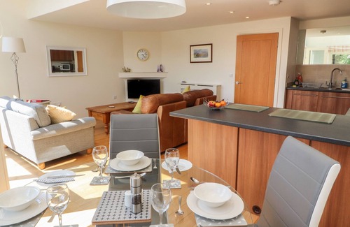 Kirkby Lonsdale House | ASH MEADOWS, family friendly, with a garden in Kirkby Lonsdale