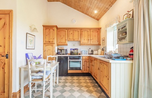 Fourstones Near Bentham Cottage | ASHBANK COTTAGE, character holiday cottage, with open fire in Tatham