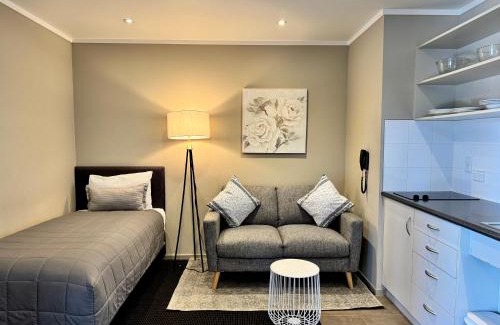 Taupo Hotel | Ashbrook Motel Taupo