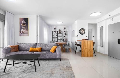 Ashdod Apartment | Ashdod Luxe Escape Spacious, Stylish, with Mamád