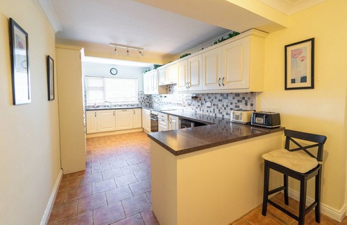 Dingle House | Ashe's 7 bedrooms Townhouse, Dingle Town Centre