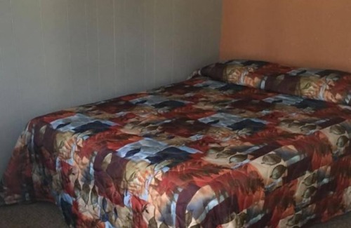 Ashern Hotel | Ashern Motor Hotel