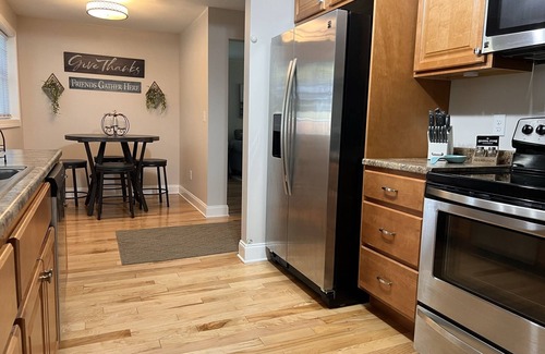 Candler Cottage | Asheville, Candler- Enjoy GreenView Cottage