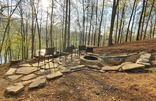 Asheville House | Asheville Mt Home Top-NEW Carbon Water Filter-3 mi to DT-Dogs-Firepit-River View