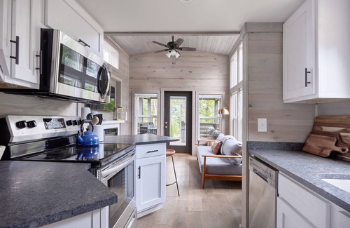 Arden Cabin | Asheville River Cabins
