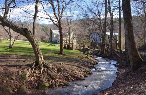 Weaverville House | Asheville's Ultimate Family Reunion Spot!