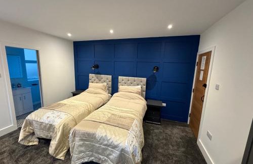 Douglas House | Ashfield Guesthouse