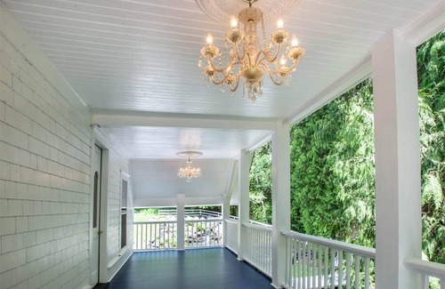 Ashford House | Ashford Mansion. NO CLEANING FEE. W/HOT TUB
