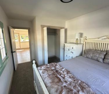 Ashland House | Ashland Bungalow downtown