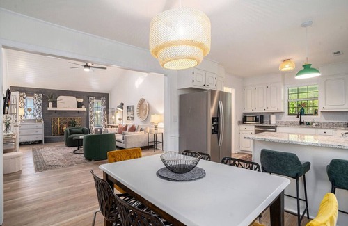 Charleston Apartment | Ashley River Bliss~Cozy 3br/2ba Home w/Game Room!