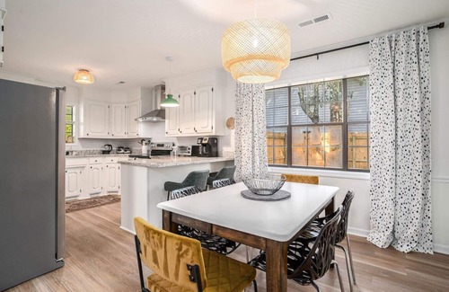 Charleston Apartment | Ashley River Bliss~Cozy 3br/2ba Home w/Game Room!