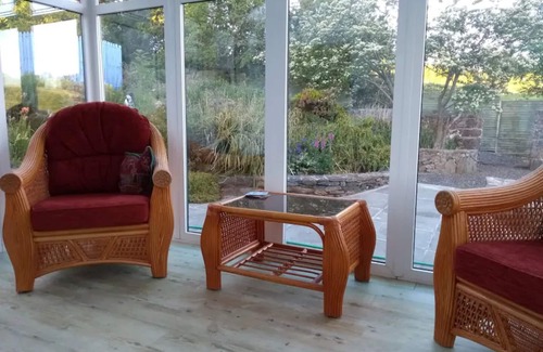 Lisburn House | Ashside Cottage, Royal Hillsborough, Belfast