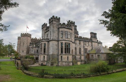 Lancaster Bed & Breakfast | Ashton Hall at Lancaster Golf Club