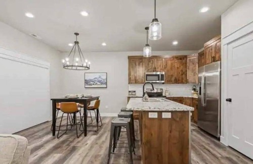 Ashton House | Ashton, ID-Central to it ALL