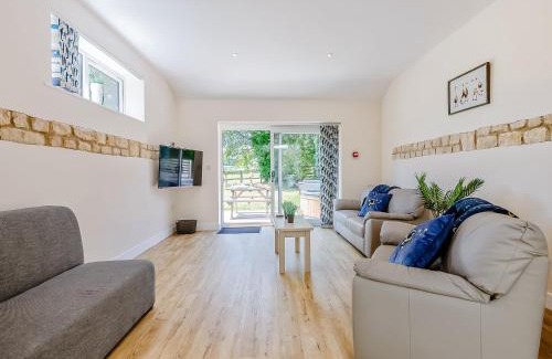 Woolland House | Ashwood - Uk49901