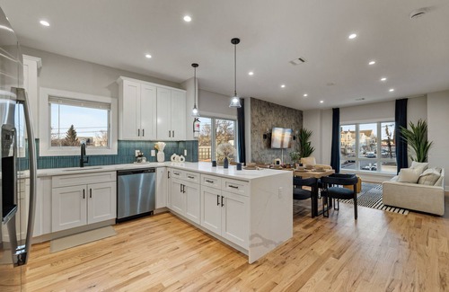 Kearny Apartment | Ask 20%Off Free Parkng 2br 2ba+2King bd EWR 15min