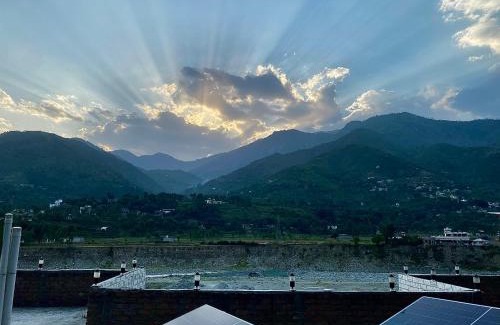 Miandam Hotel | Askari Inn Hotels