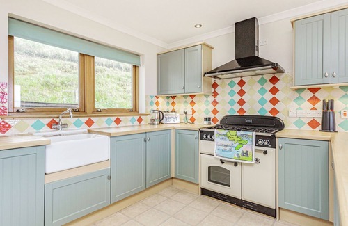 Sleat Cottage | ASKIVAL, family friendly, character holiday cottage in Elgol