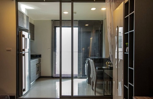 Khlong Toei Nuea Condo | Asok Terminal 21/5mins BTS/MRT 1BR/4 PAX 市中心购物中心