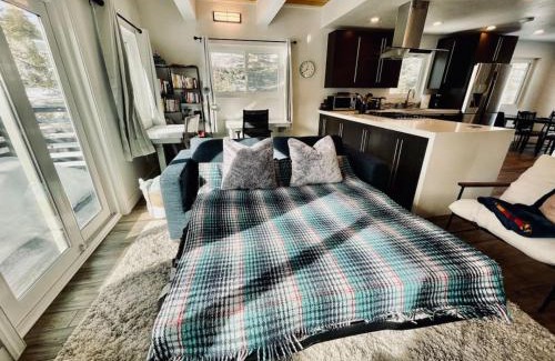 Summit Park House | Aspen Alcove - Amazing Views Private Hot Tub
