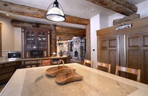 Aspen House | Aspen Alpine Mountain Lodge