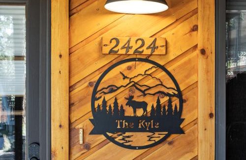 Aspen Brook House | Aspen Brook Kyle Cabin By Estes Park Homes home