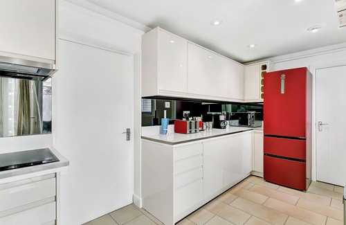 Bierton Apartment | Aspen Cl – Cozy Double Room in Shared Apartment