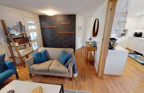 East Kootenay House | ASPEN GROVE/Fernie/Hot Tub/Walk Downtown
