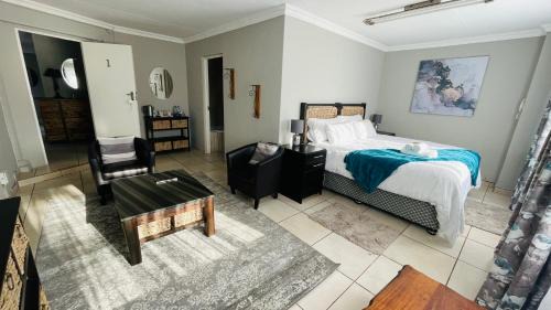 Zwartkop House | Aspen Guest House NO LOADSHEDDING