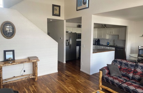 Casper House | Aspen House Quaint.(EV Charge)