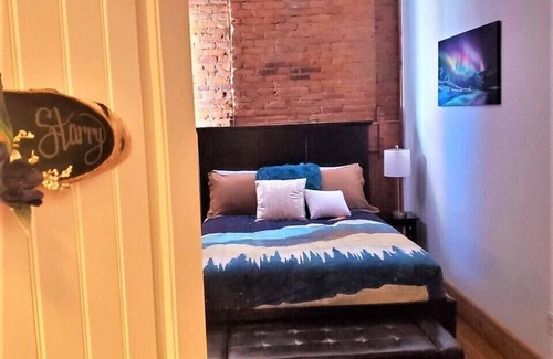 Creede Hotel | Aspen Inn - Starry Night