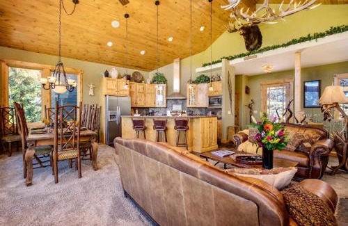 Windcliff Estates House | Aspen Leaf Chalet