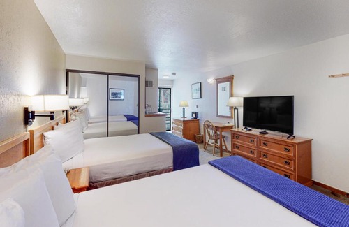 West End House | Aspen Mountain Lodge 208