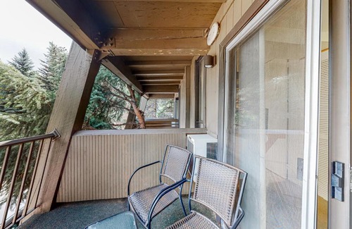 West End House | Aspen Mountain Lodge 209