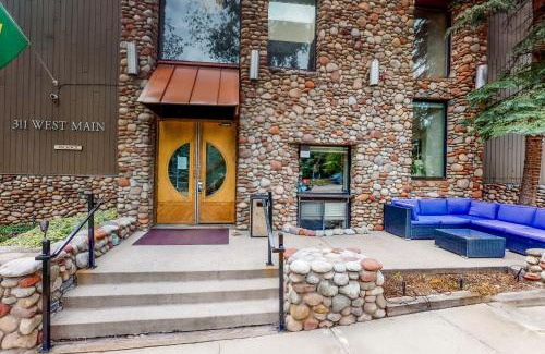 West End House | Aspen Mountain Lodge