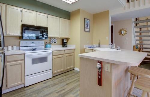 McCall Apartment | Aspen Village #103
